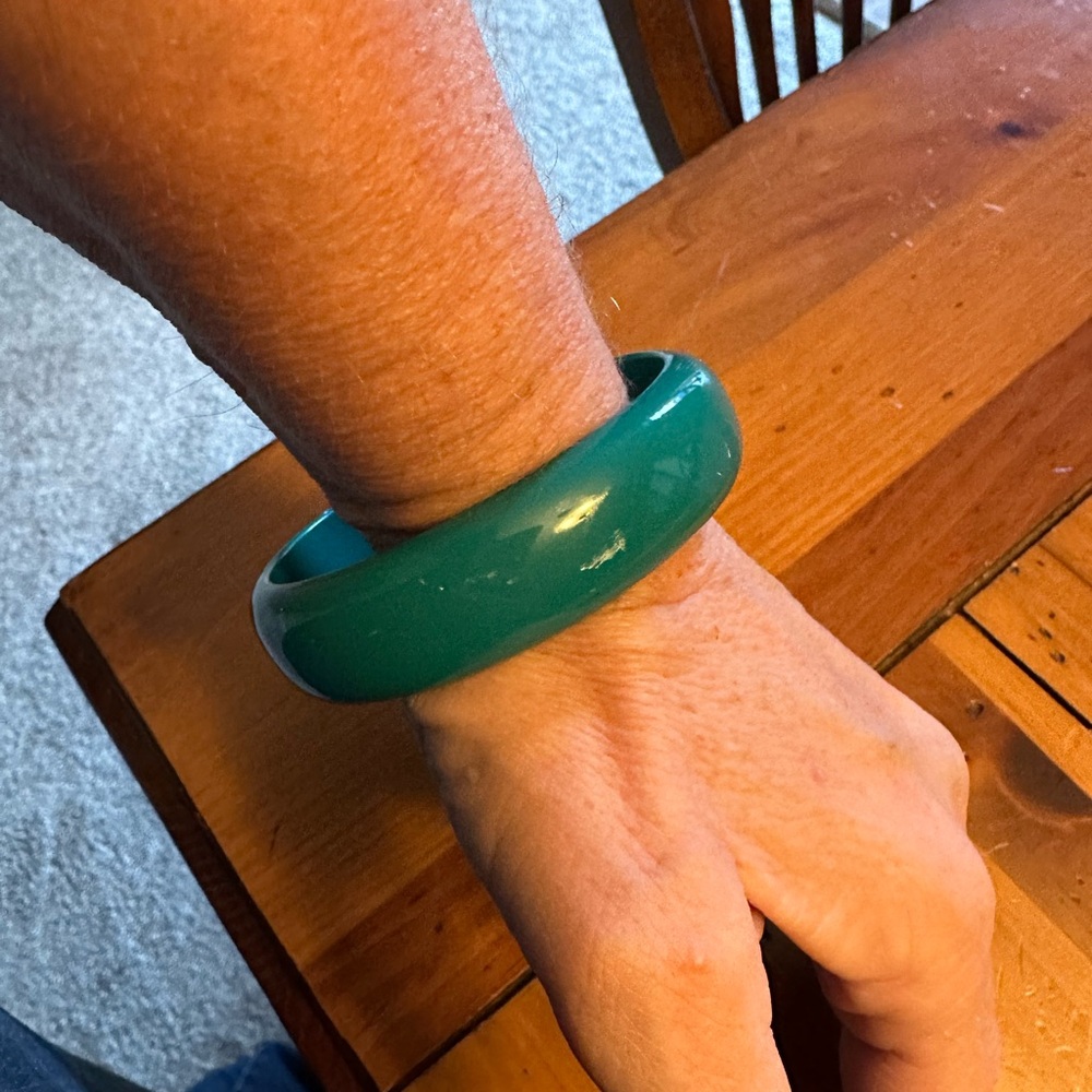 GRANDMA’S JEWELRY. MUST BE BUNDLED